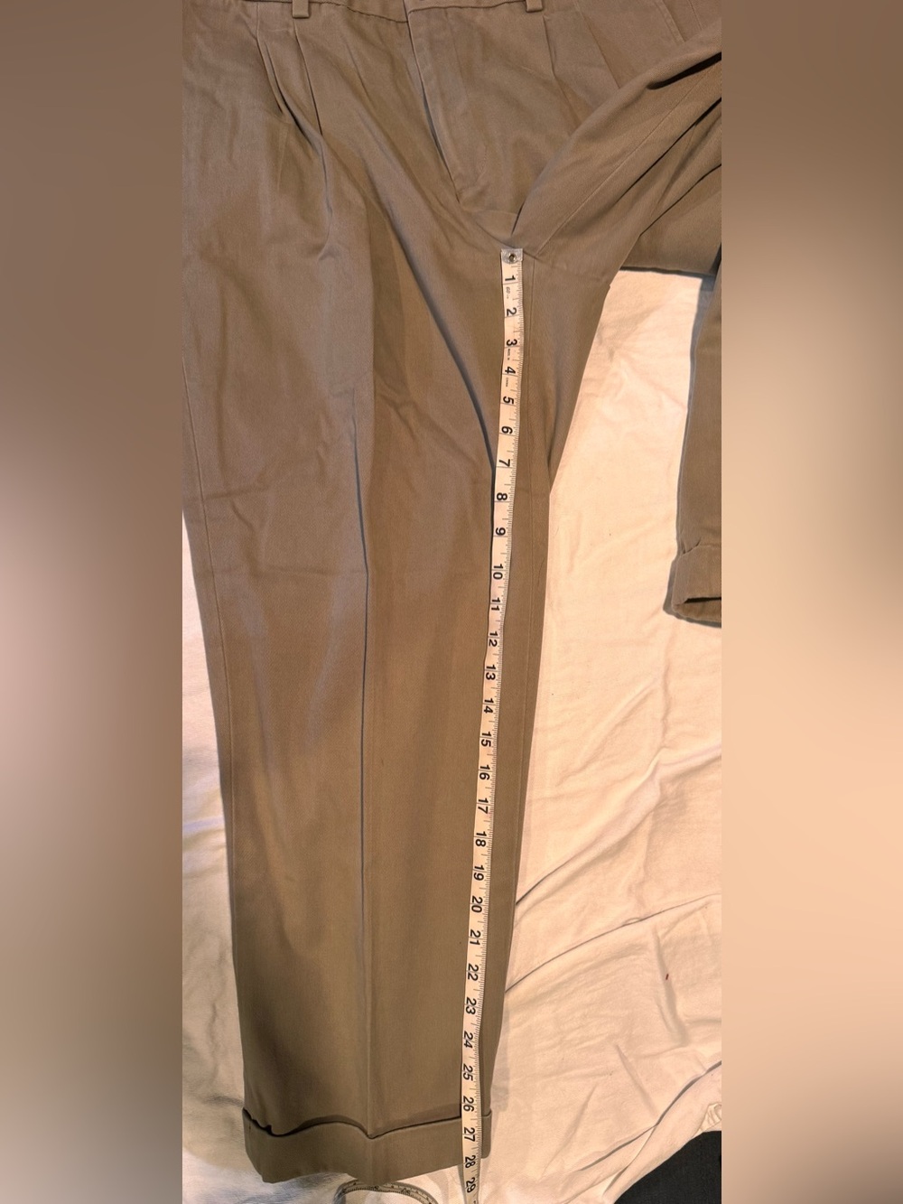 Eddie Bauer Men's Tan Pleated Chino Pants - Picture 9 of 11